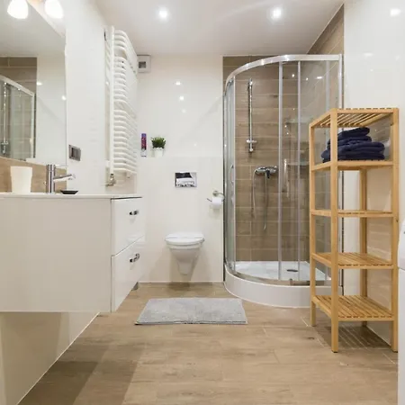 Romanowicza 5 Serene Place Apartment Krakow